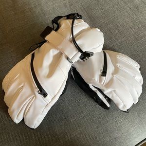 Unigear Gloves, white, like new